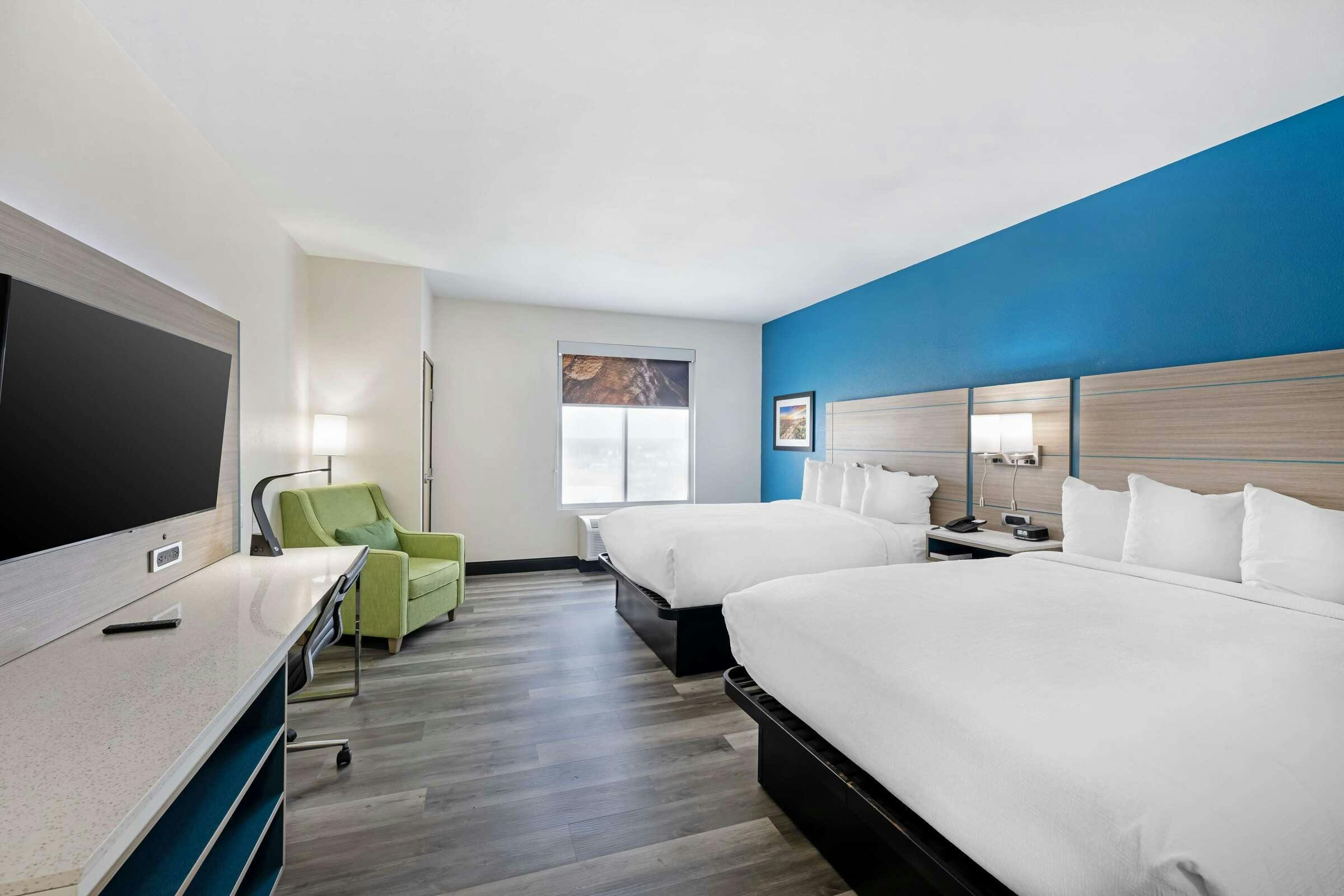 Hotel Best Western Plus Executive Residency Carlsbad Hotel photo 1