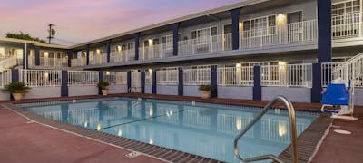 Best Western Orange Plaza