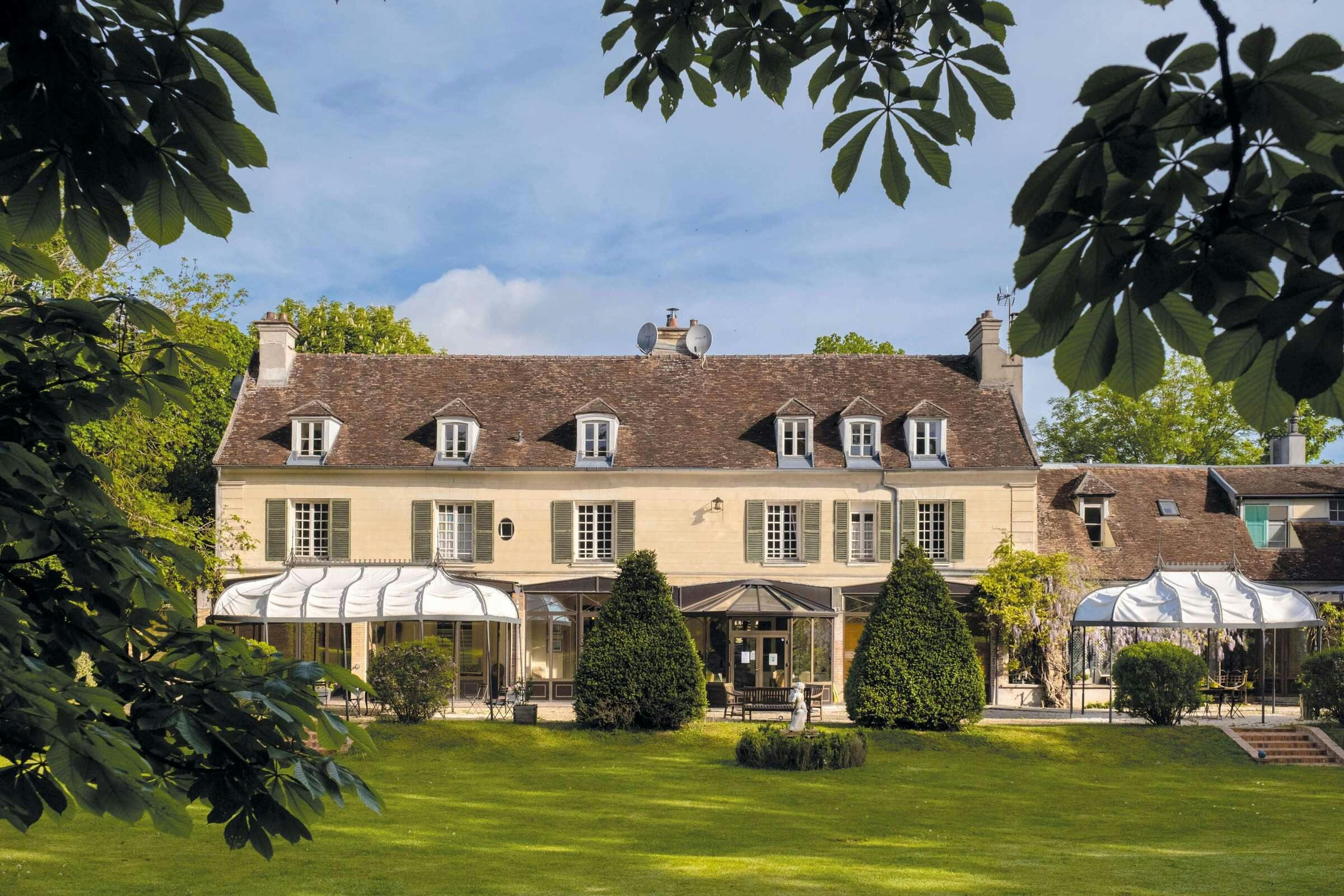 Les Demeures De Varennes, Bw Signature Collection