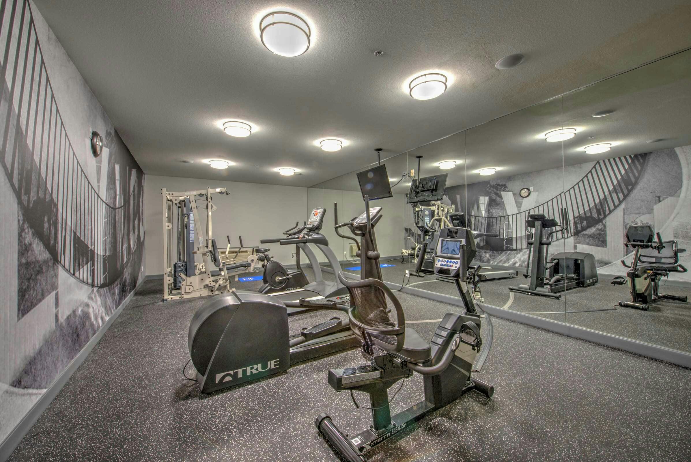 Hotel Best Western Plus Media Center Inn & Suites photo 4