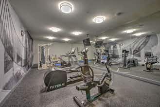Hotel Best Western Plus Media Center Inn & Suites photo 4