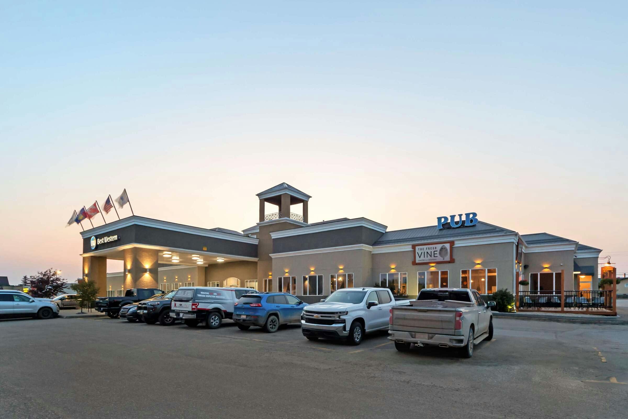 Best Western High Road Inn