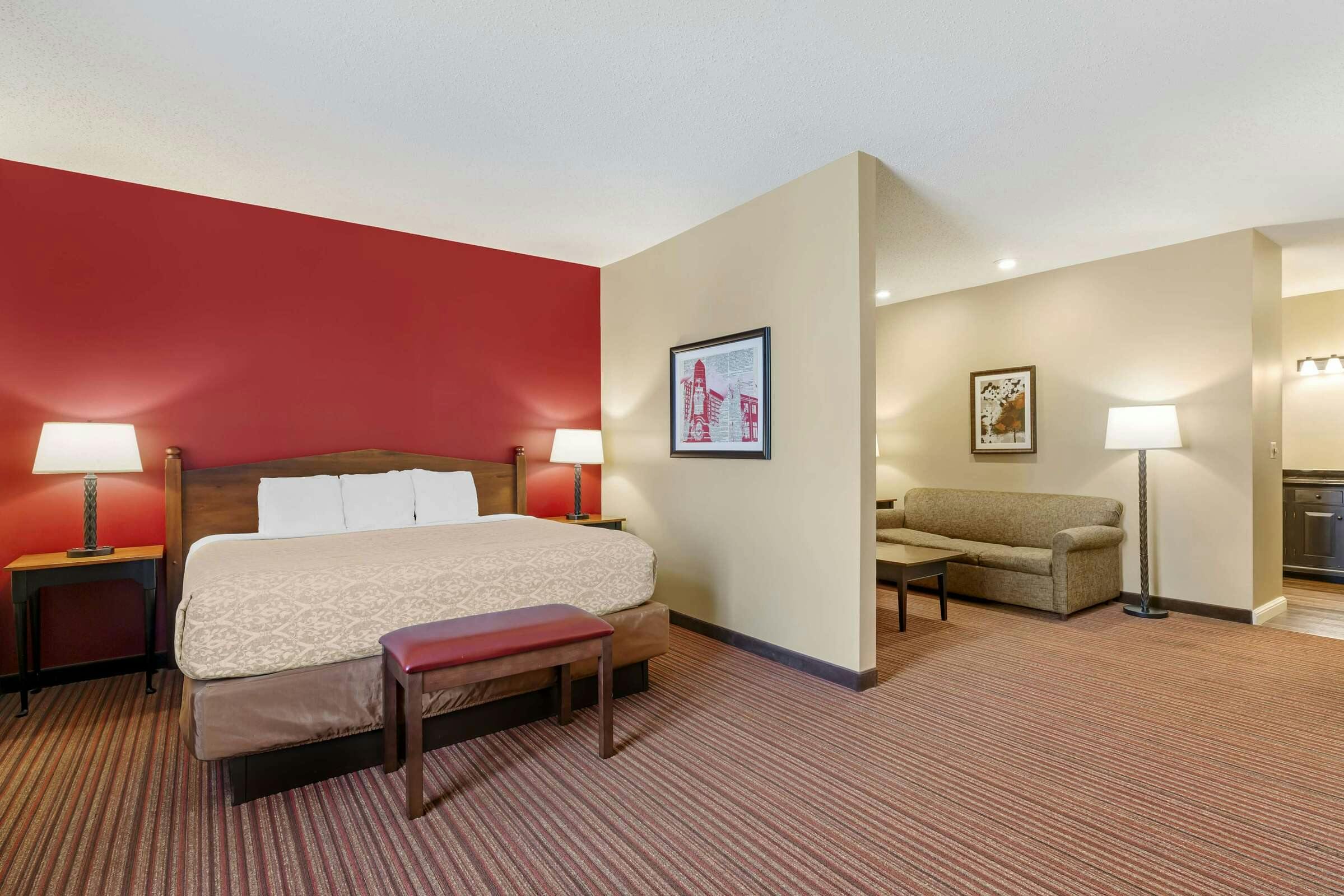 Hotel Best Western Plus Dutch Haus Inn And Suites photo 1