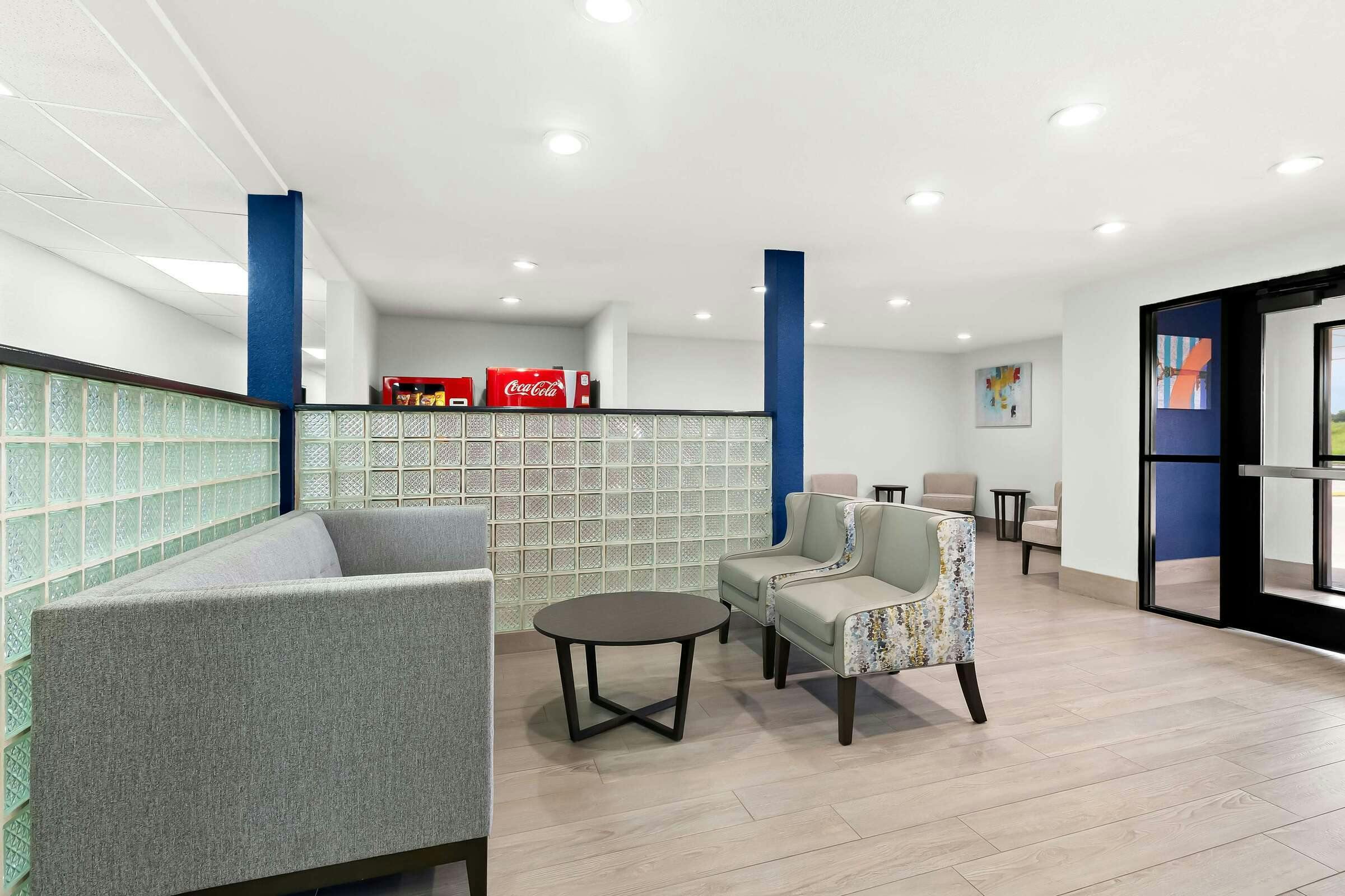 Hotel Sure Stay By Best Western Groves photo 3