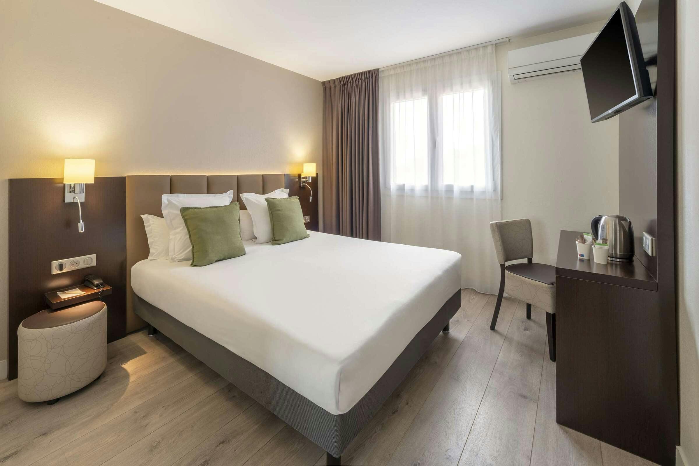 Hotel Best Western Les Portes De Provence photo 2