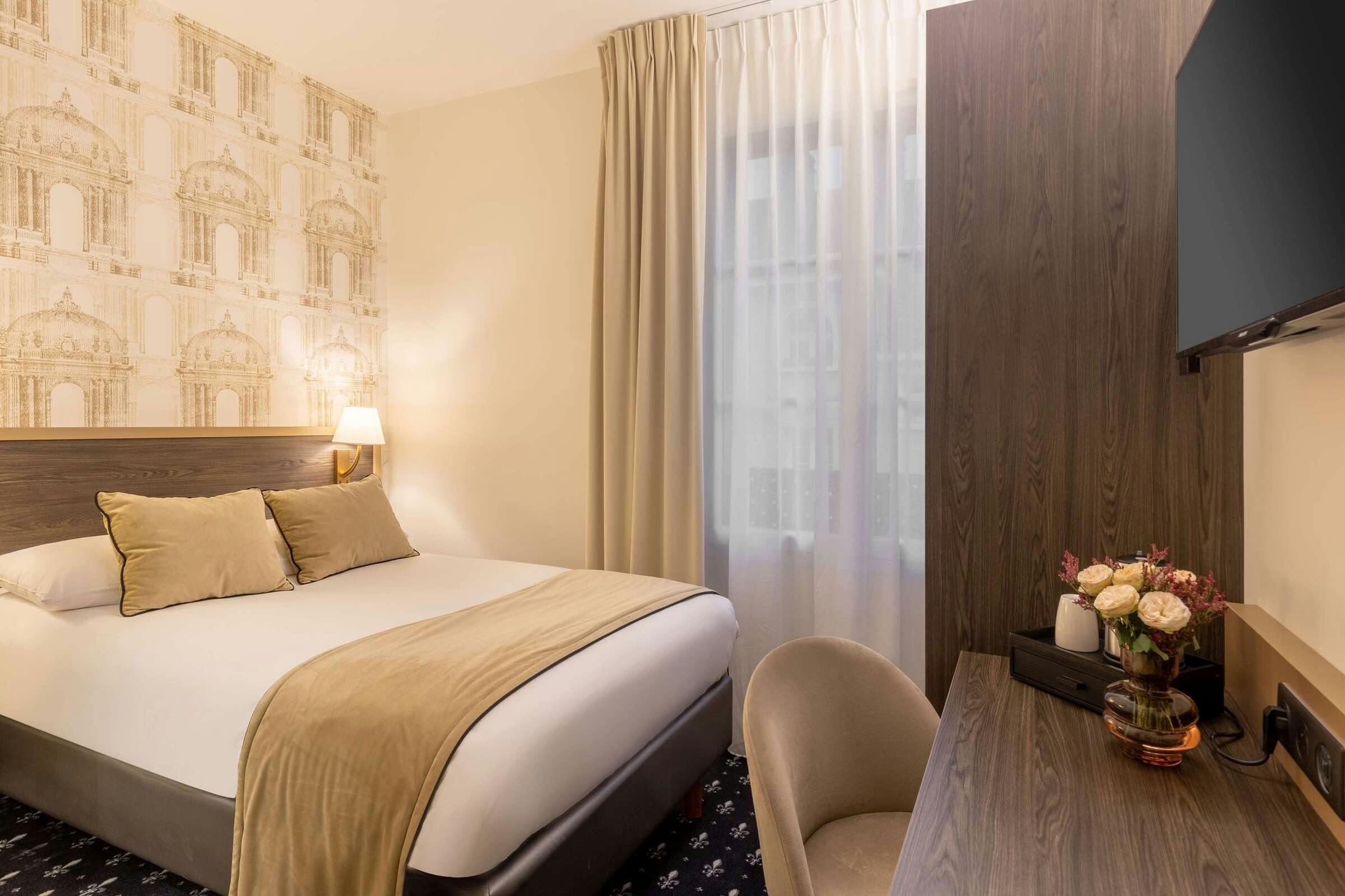 Hotel Royal Hotel Caen Centre photo 1