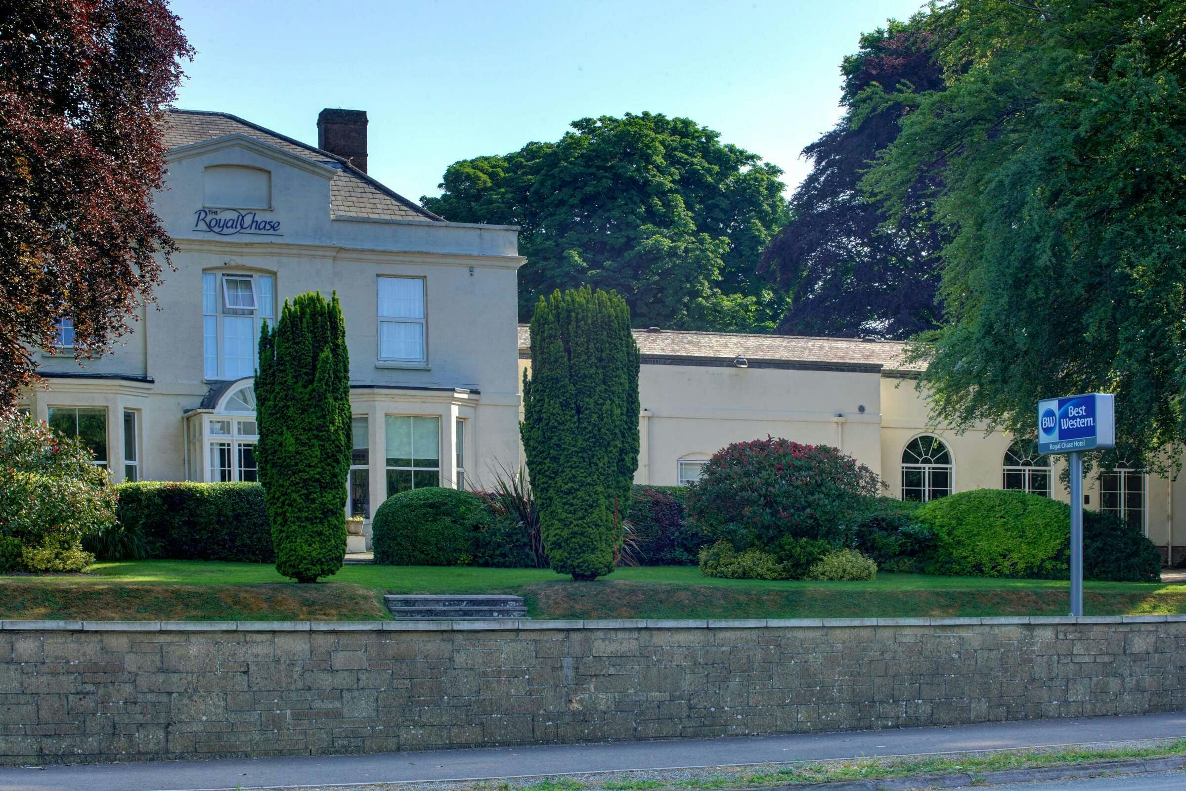 Hotel Best Western Shaftesbury The Royal Chase Hotel photo 4