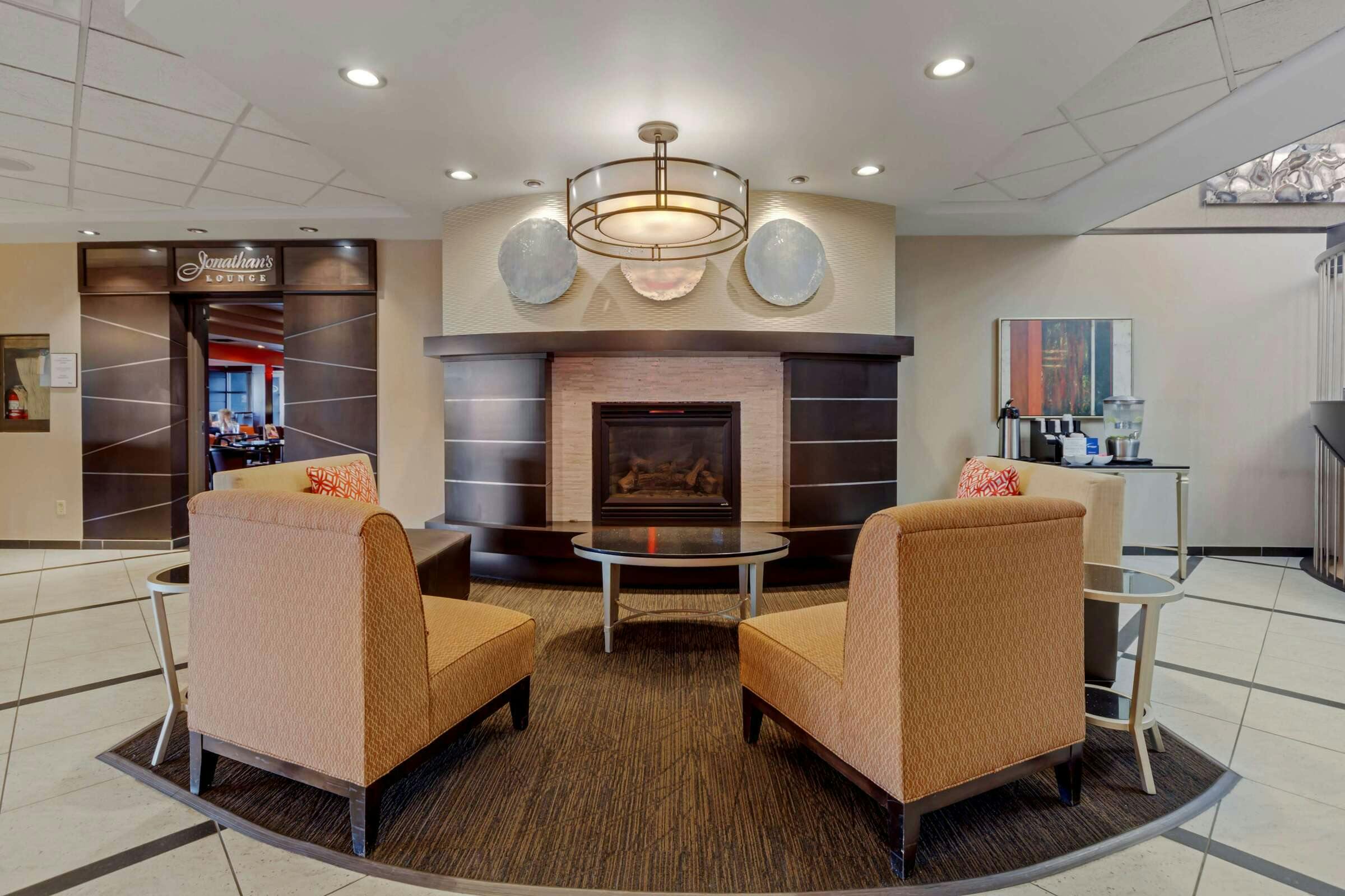 Hotel Best Western Premier Denham Inn & Suites photo 2