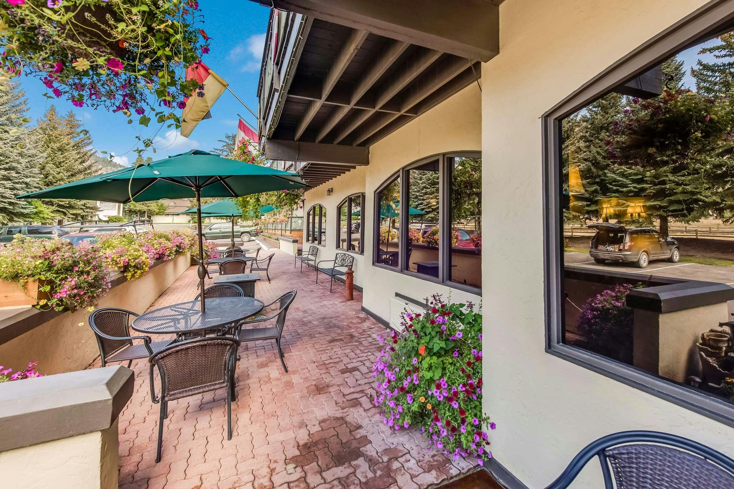 Hotel Best Western Tyrolean Lodge photo 5