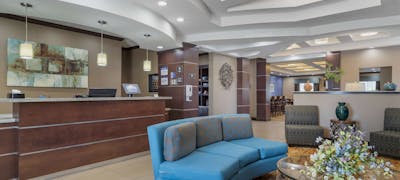 Best Western Plus Longhorn Inn & Suites