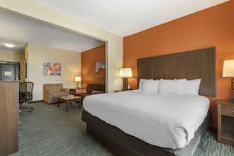 Hotel Best Western Plus Longhorn Inn & Suites photo 4