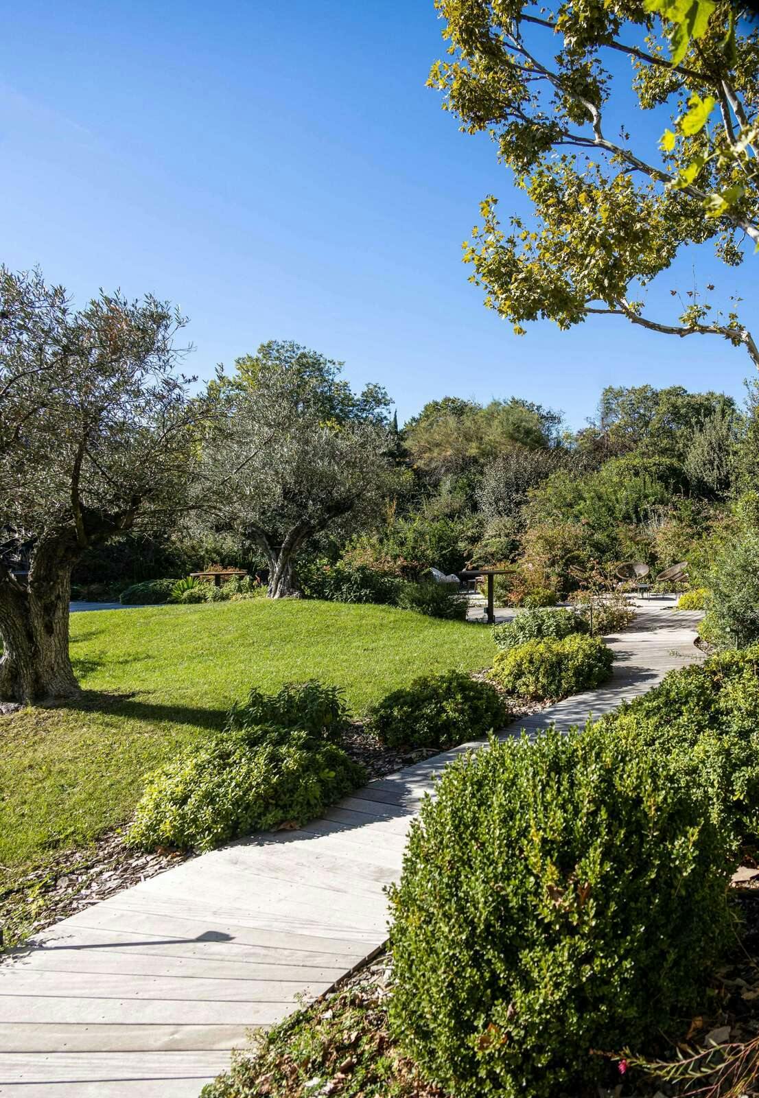 Hotel Best Western Plus Le Lavarin photo 1