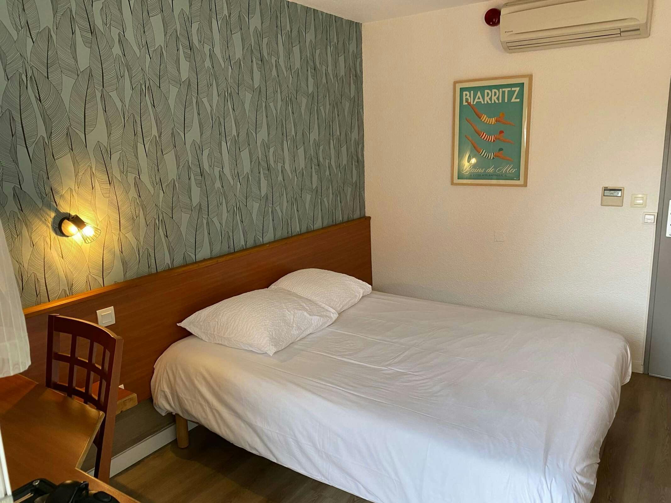 Hotel Ostal Pau Universite, Sure Hotel Collection By Best Western photo 1