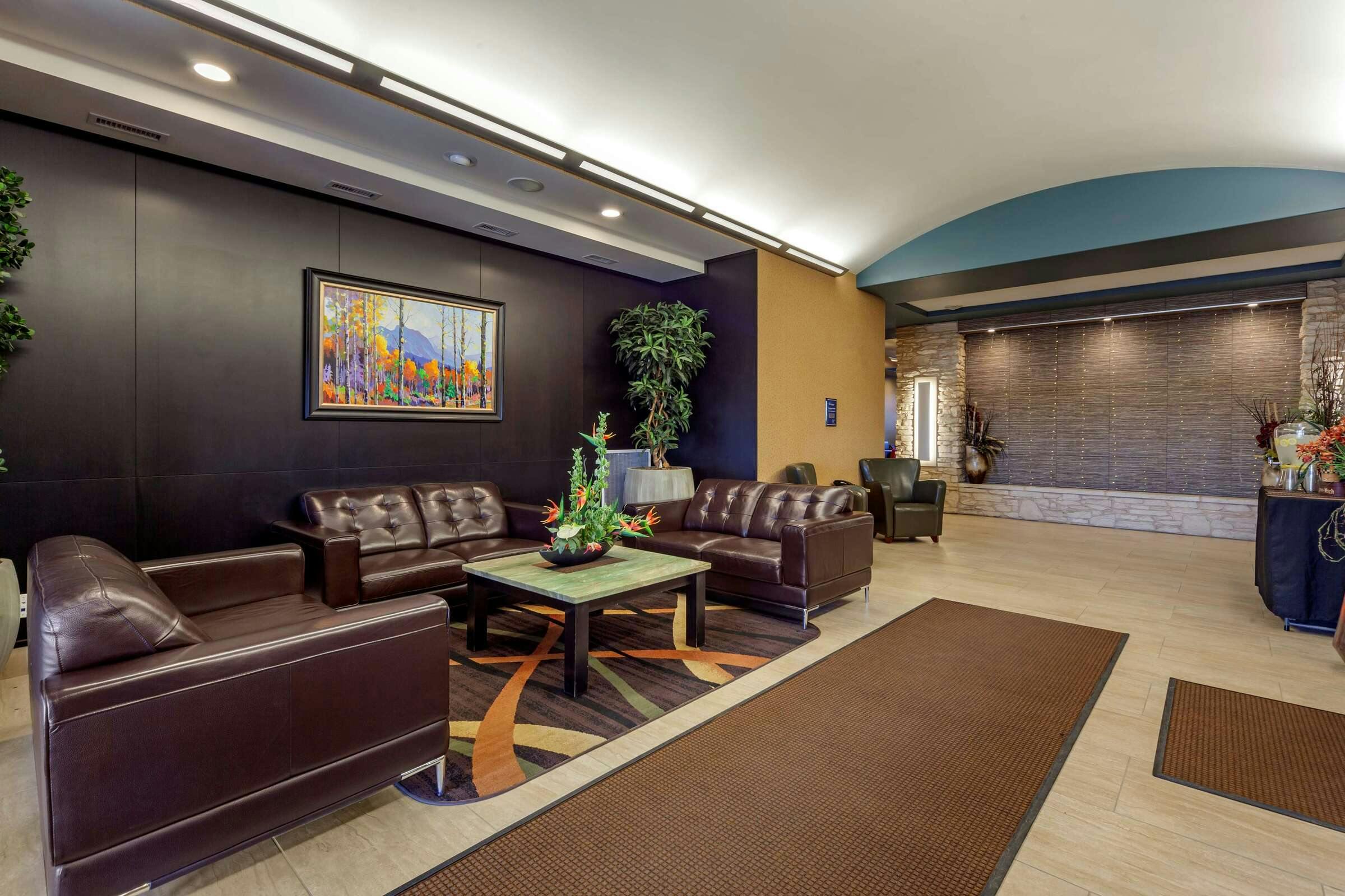 Hotel Best Western Plus Drayton Valley All Suites photo 1