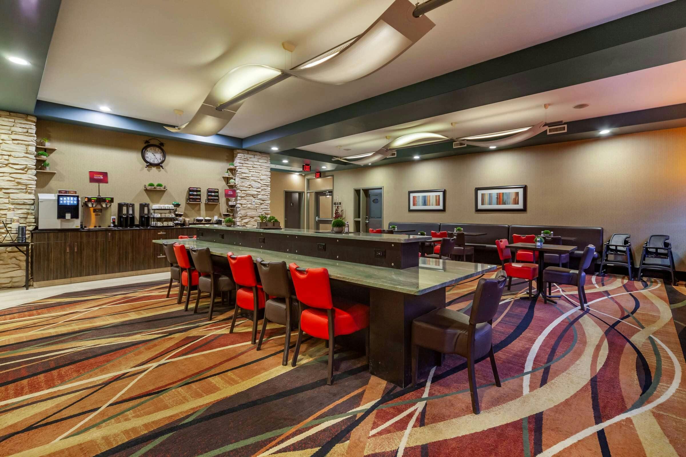 Hotel Best Western Plus Drayton Valley All Suites photo 4