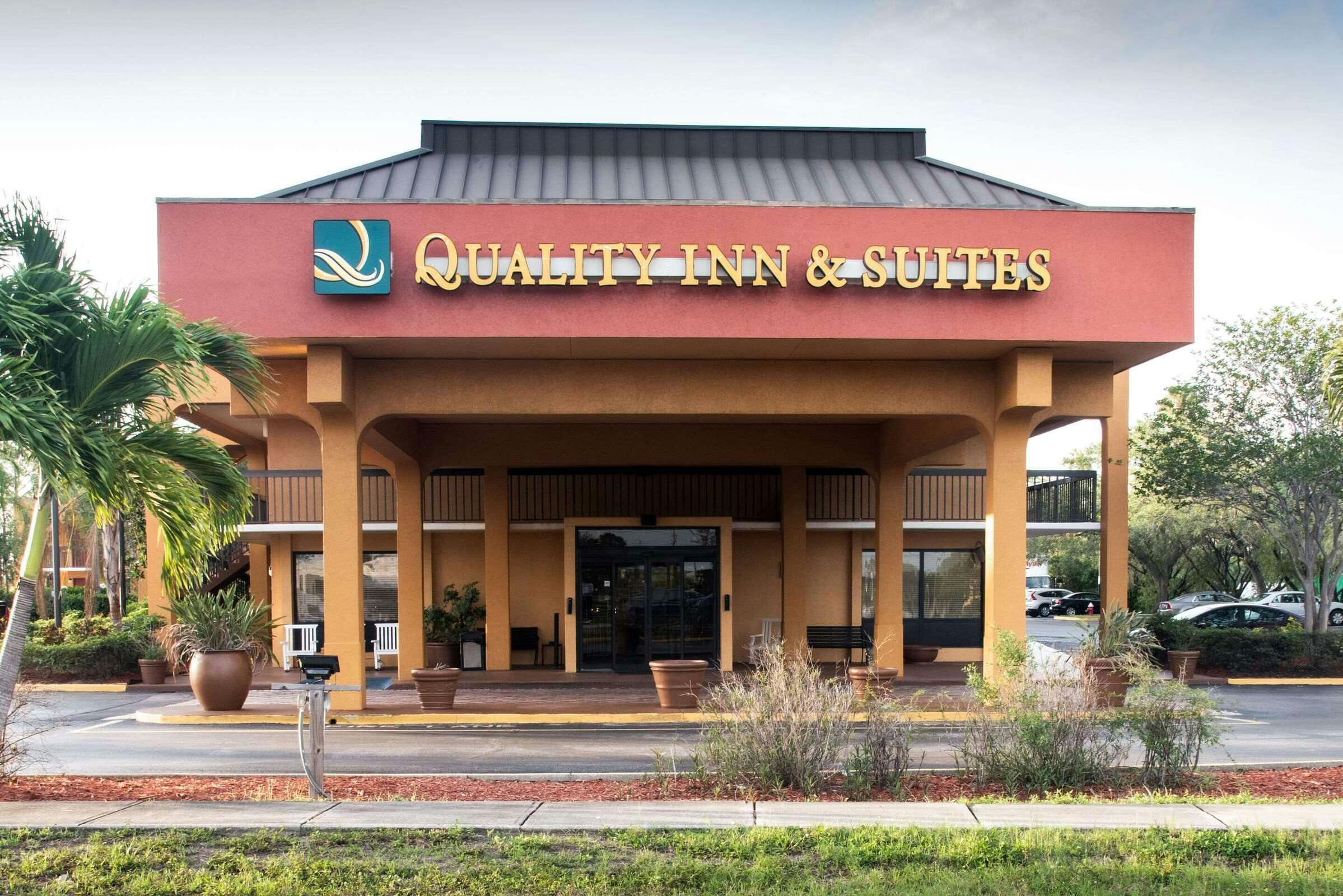 Hotel Sure Stay Hotel By Best Western St. Pete Clearwater Airport photo 1