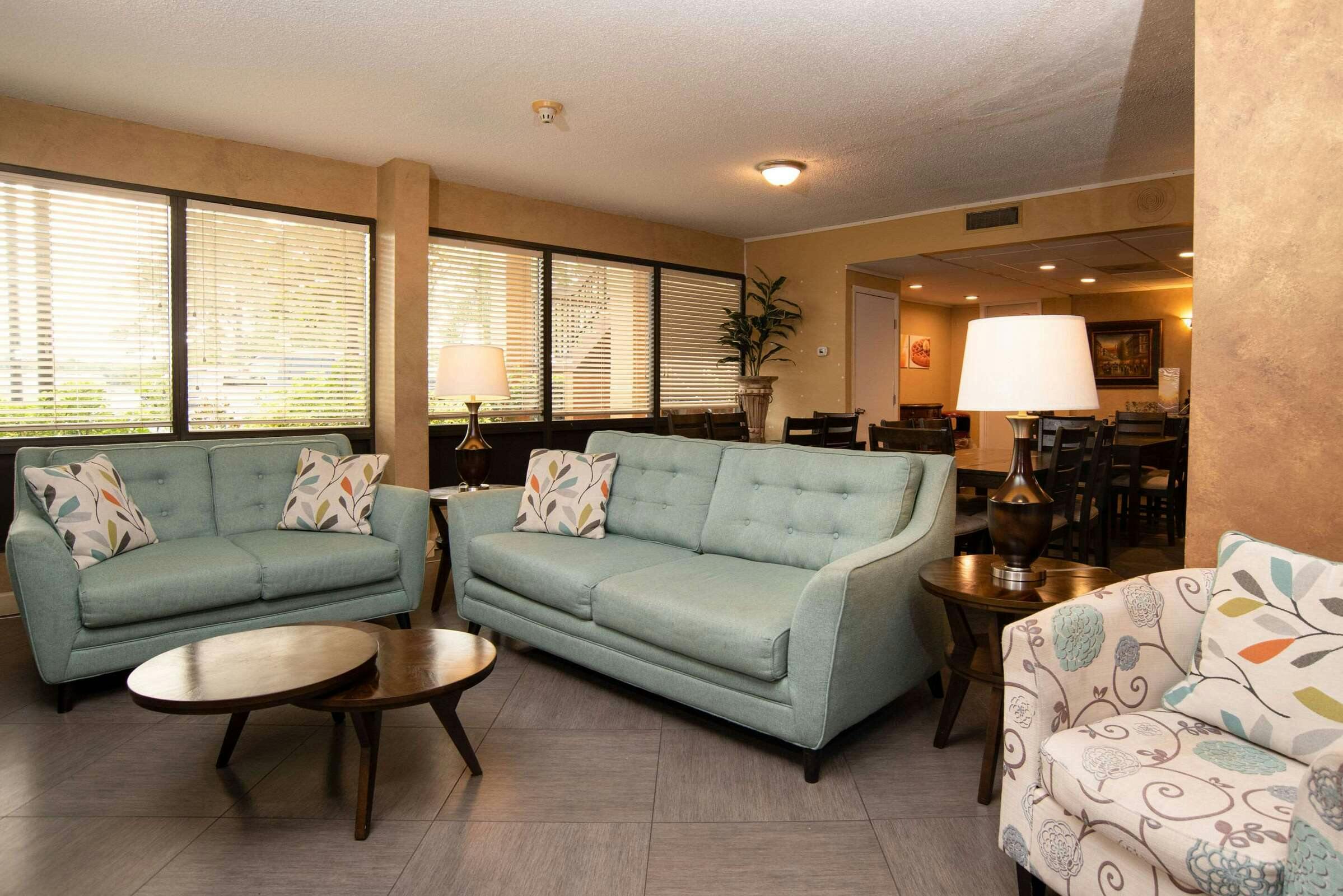 Hotel Sure Stay Hotel By Best Western St. Pete Clearwater Airport photo 3