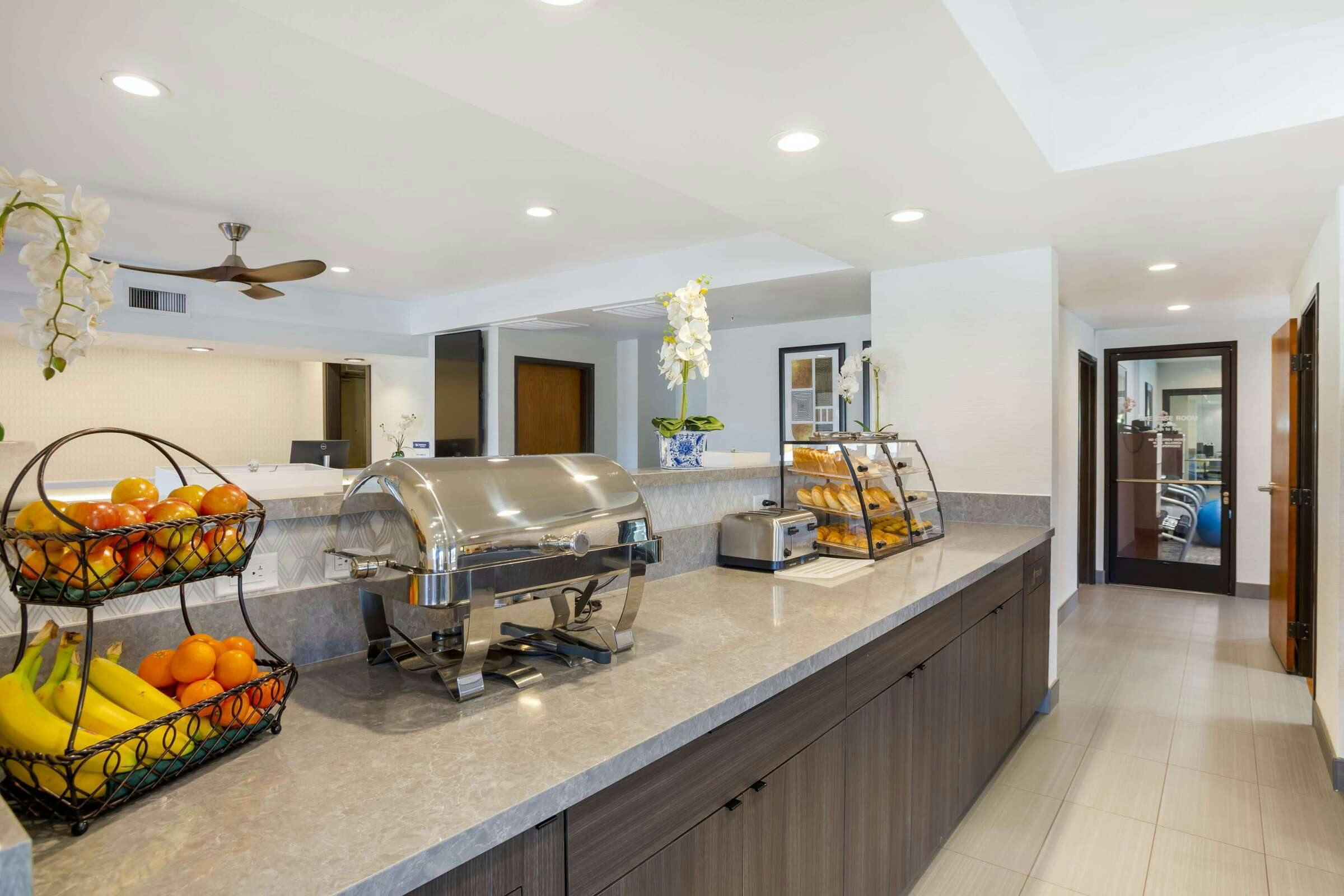 Hotel Best Western Exeter Inn & Suites photo 4