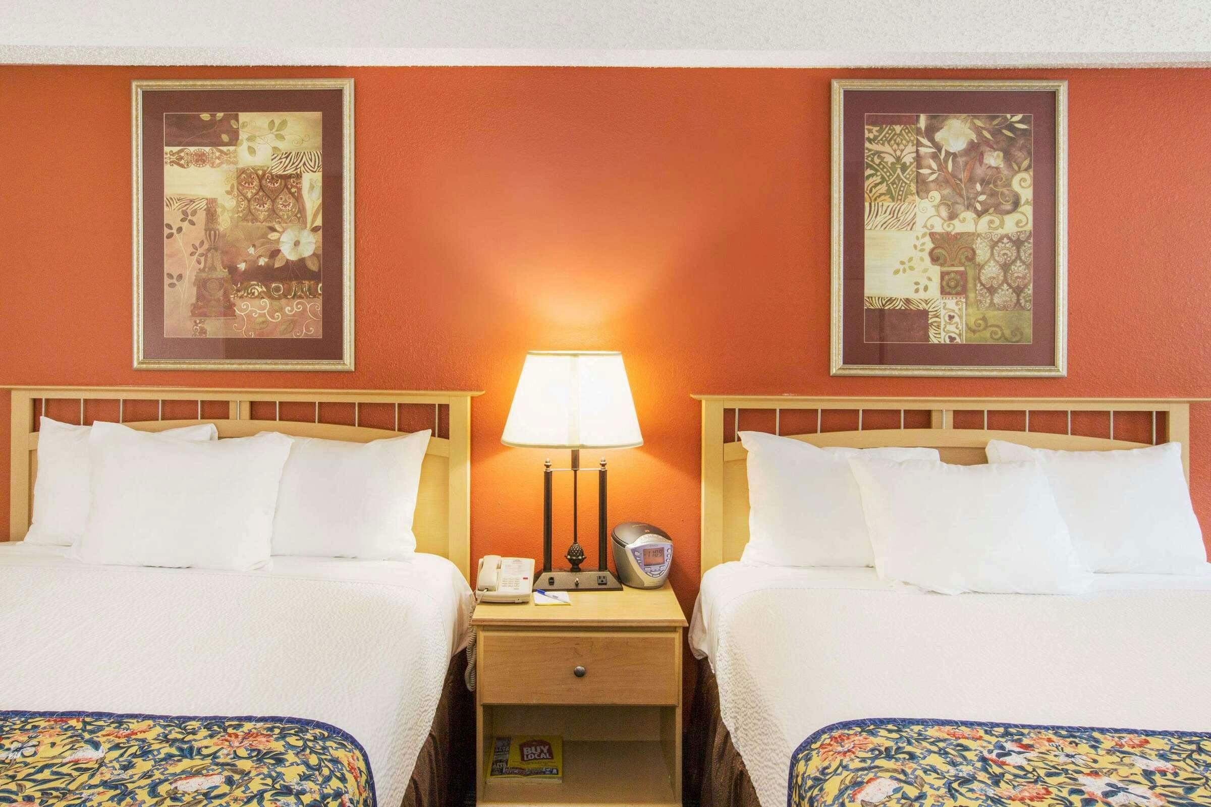 Hotel Days Inn Fremont photo 4