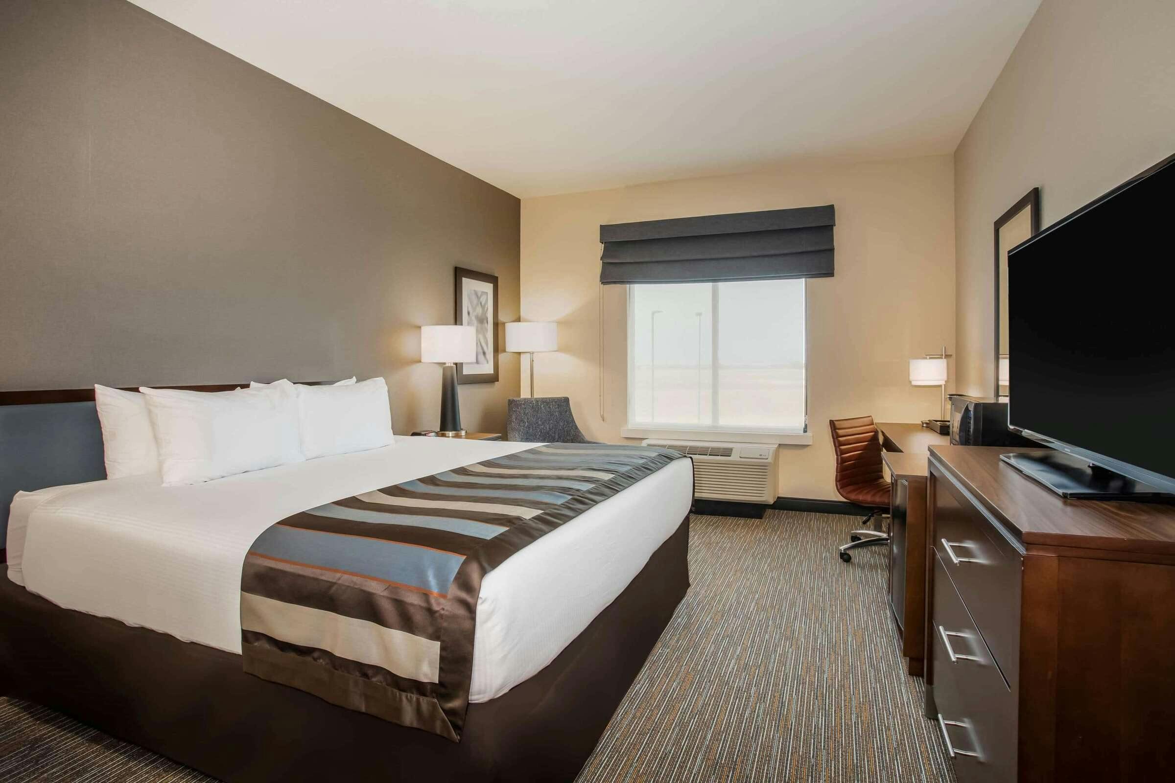 Hotel Wingate Denver photo 2