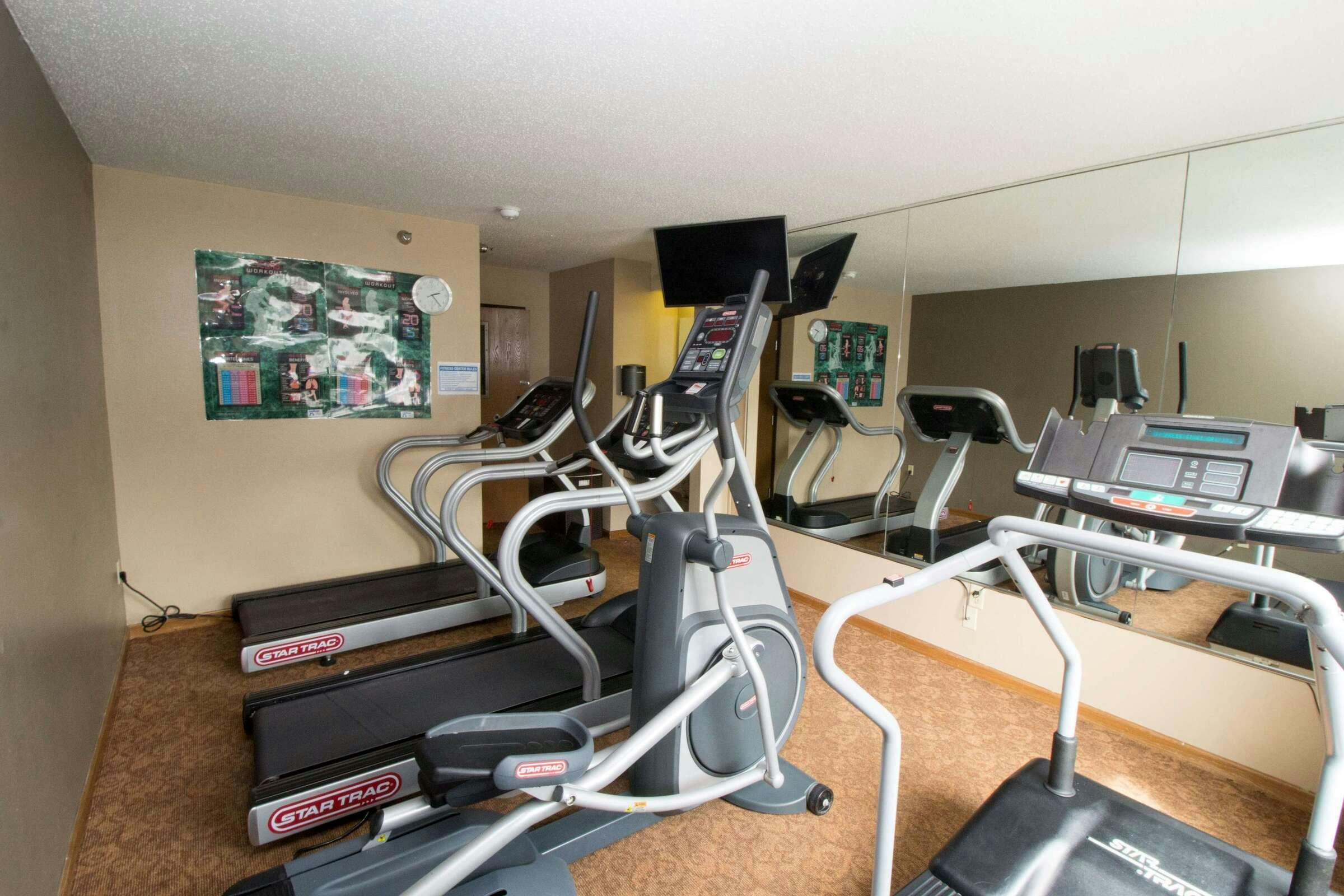 Hotel Super 8 Chicago O Hare Airport photo 5
