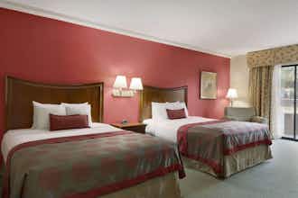 Hotel Ramada by Wyndham Raleigh photo 4