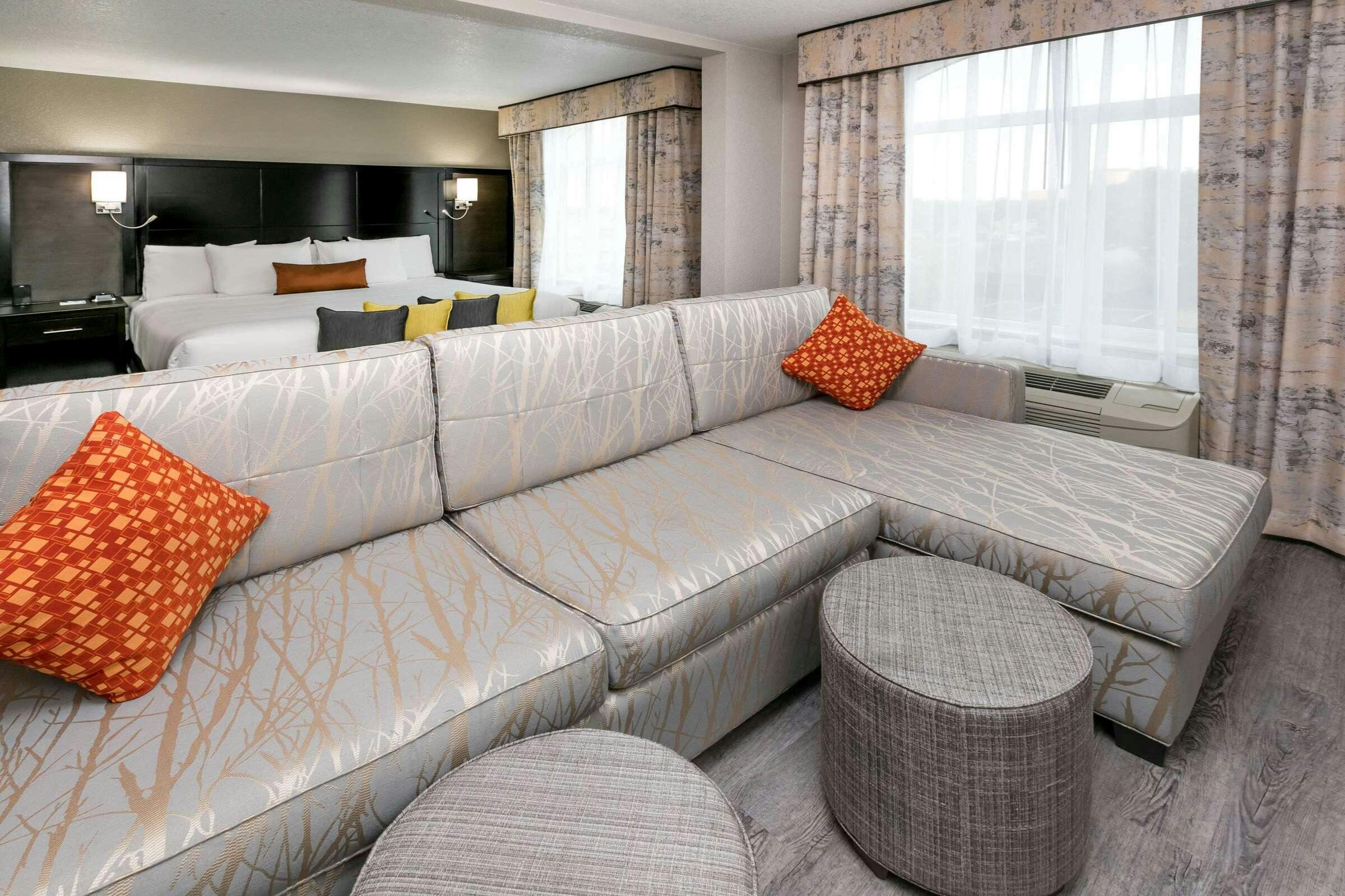 Hotel Wingate by Wyndham Dallas Love Field photo 5