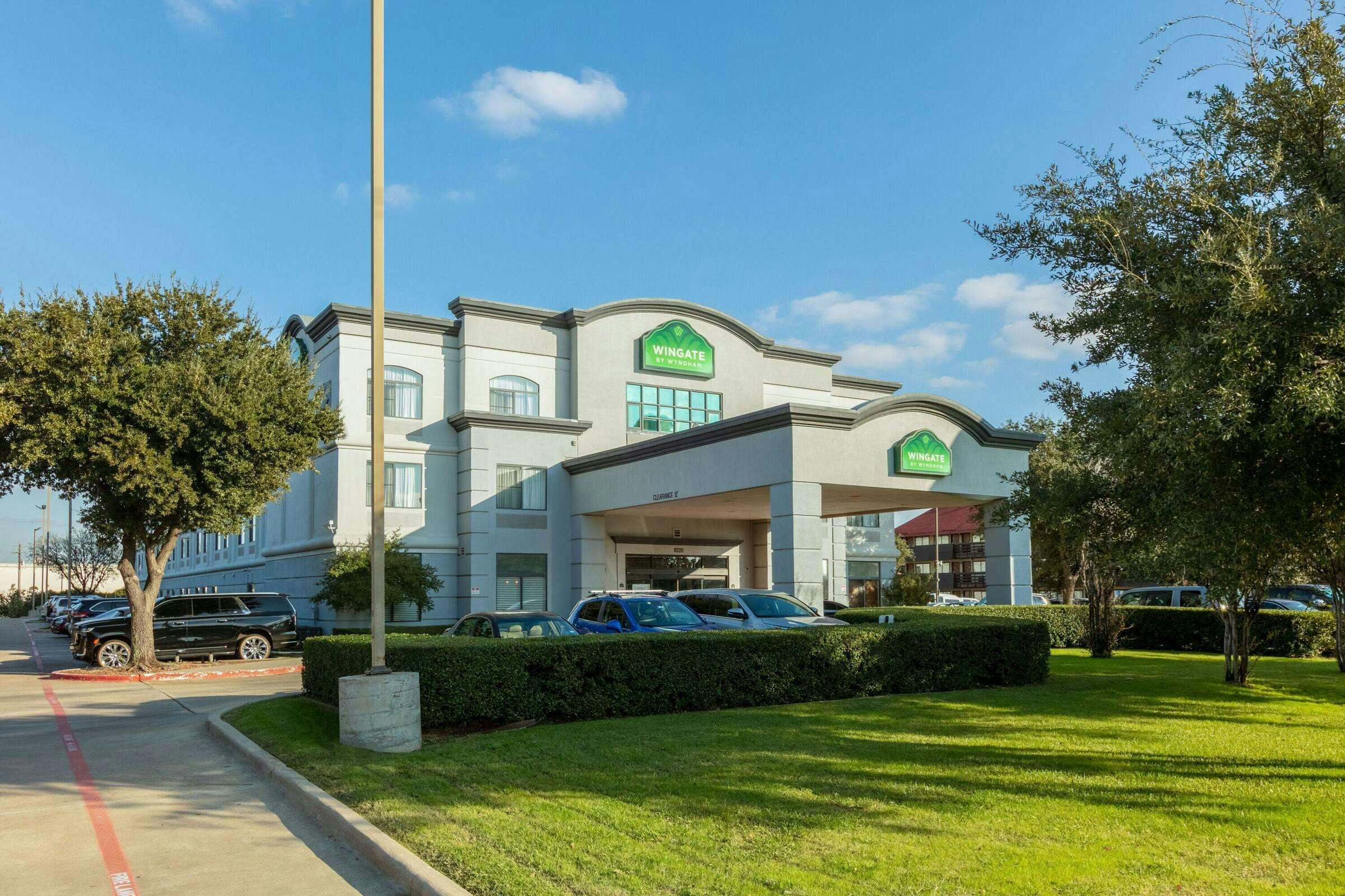 Hotel Wingate by Wyndham DFW / North Irving photo 3