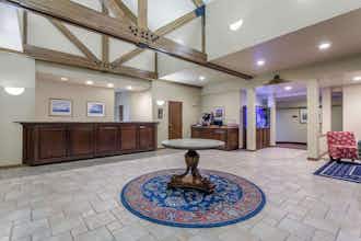 Hotel Howard Johnson Inn Mystic photo 1