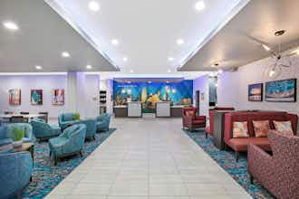Hotel La Quinta Inn & Suites by Wyndham DFW West-Glade-Parks photo 2