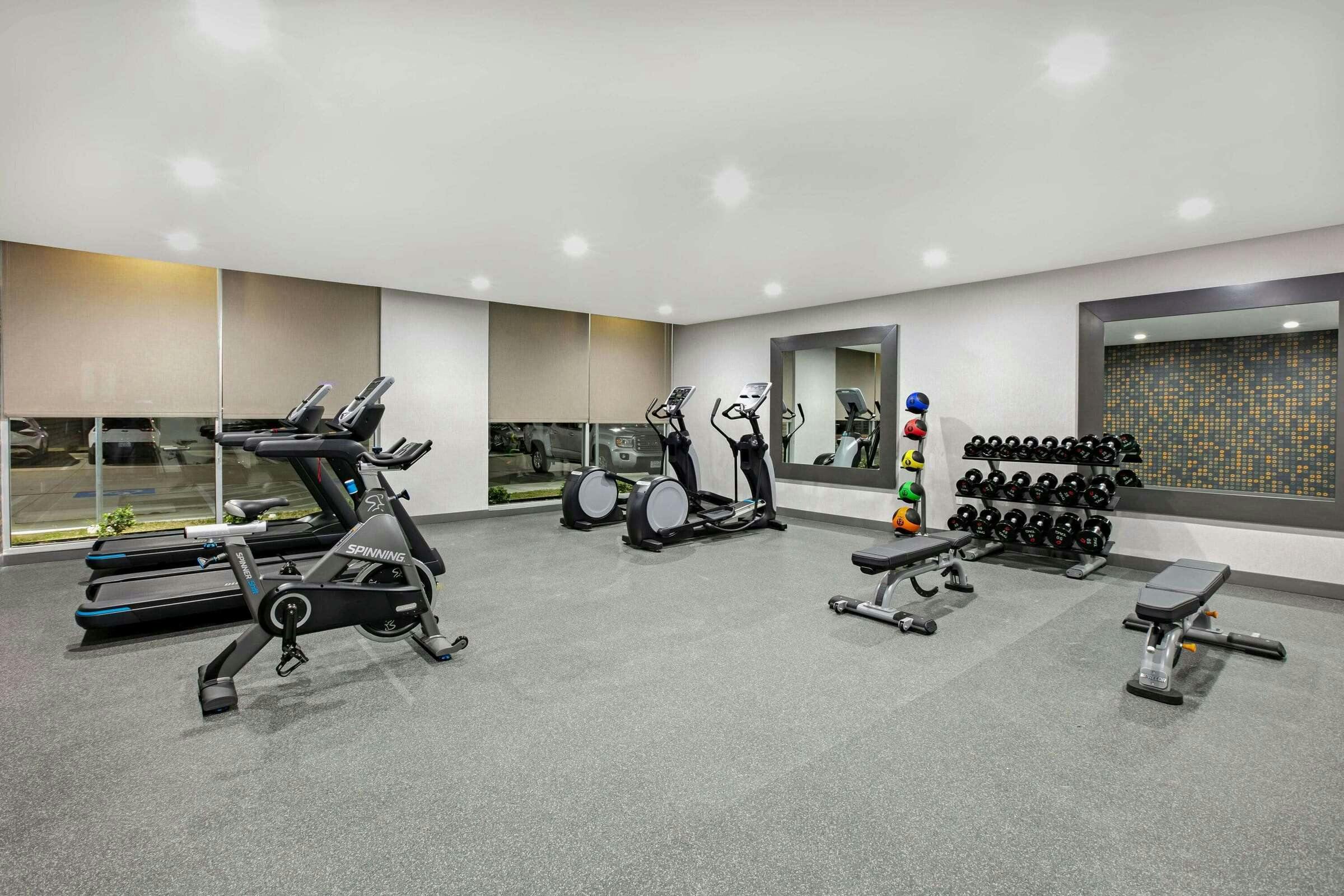 Hotel La Quinta Inn & Suites by Wyndham DFW West-Glade-Parks photo 5