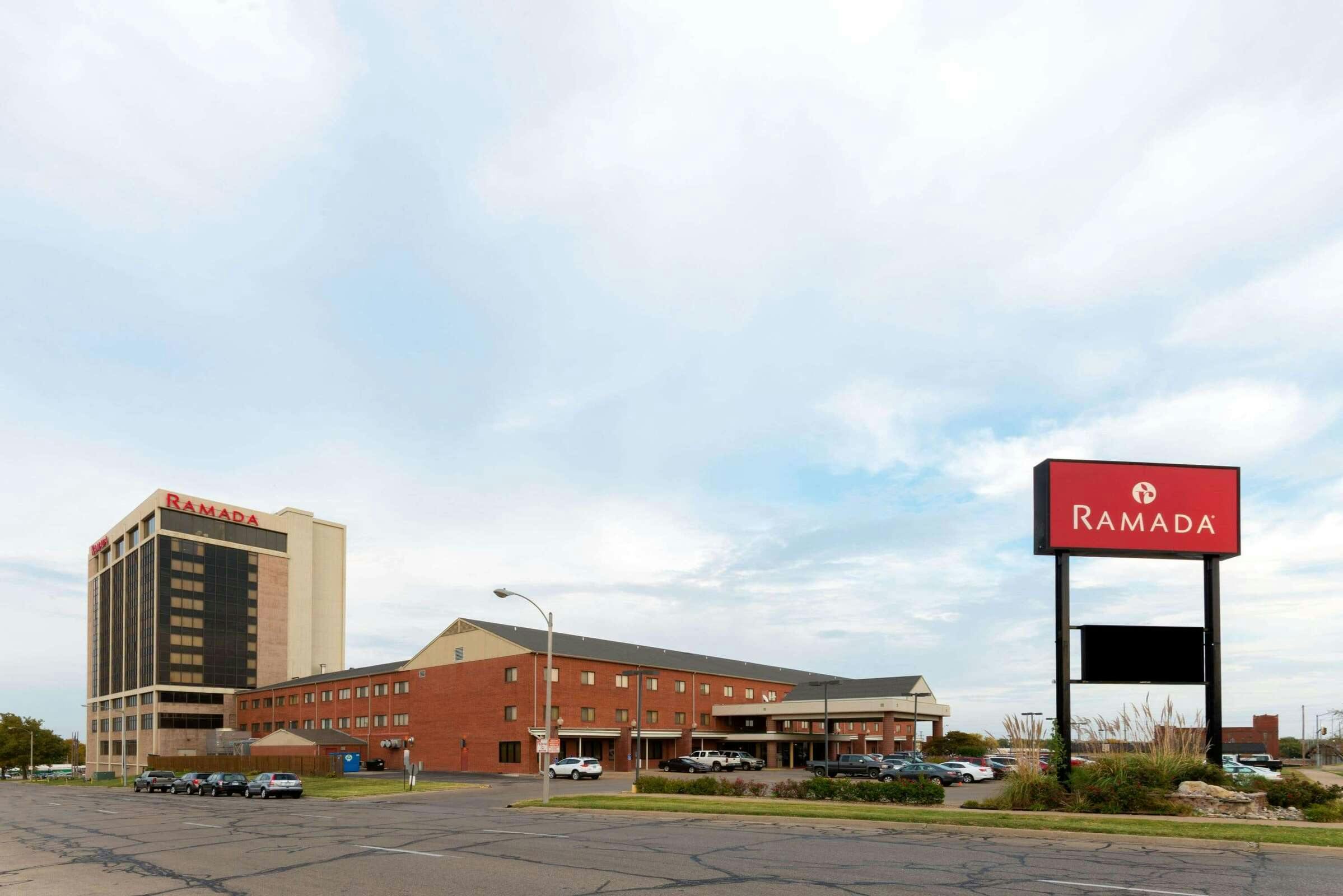 Ramada Topeka Convention Ctr