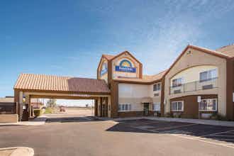 Hotel Days Inn Phoenix North photo 1