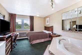 Hotel HJ Hartford South Rocky Hill photo 2