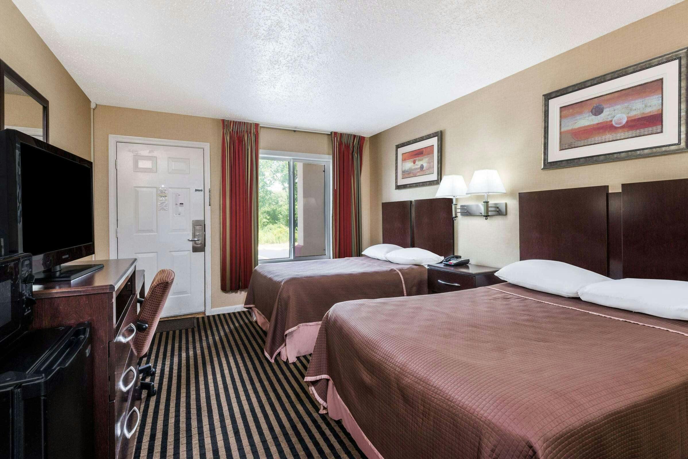 Hotel Howard Johnson by Wyndham Rocky Hill photo 5