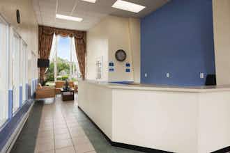 Hotel Days Inn W Yarmouth photo 1
