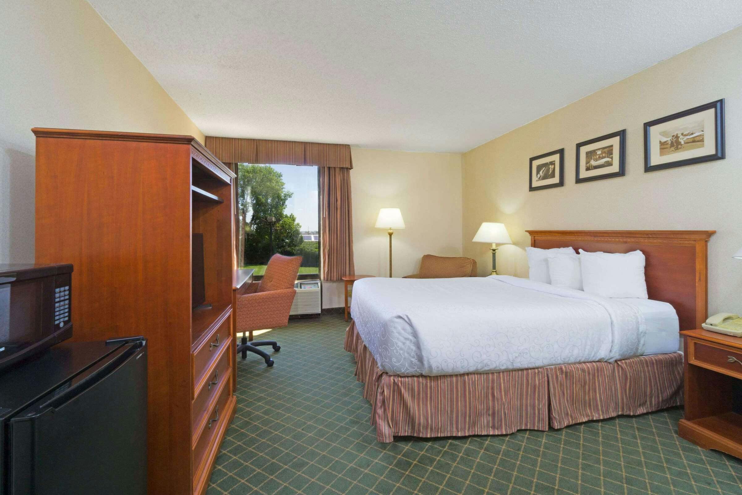 Hotel Days Inn Columbus Airport photo 4