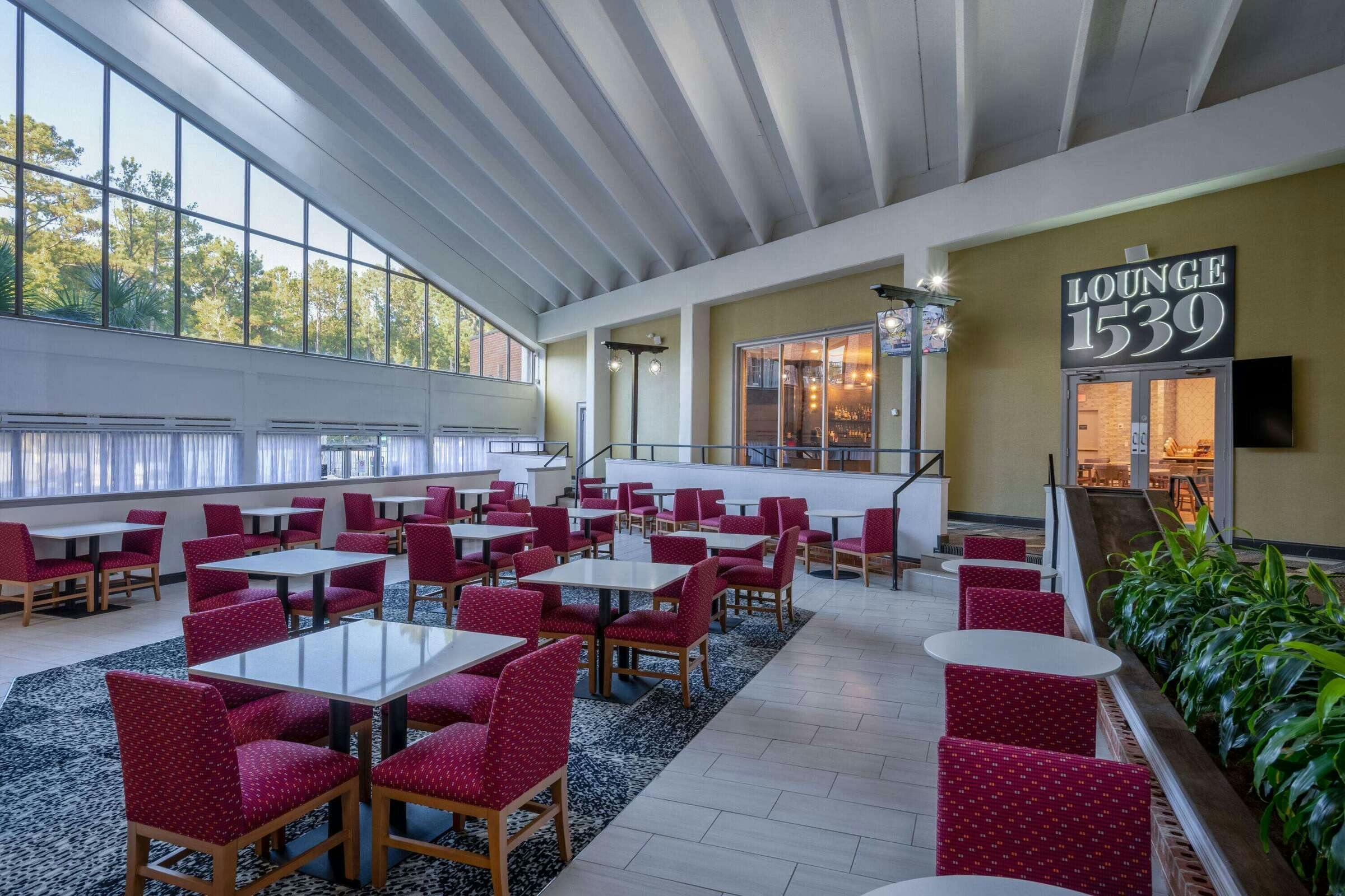 Hotel Wyndham Garden Columbia/Ft. Jackson photo 2