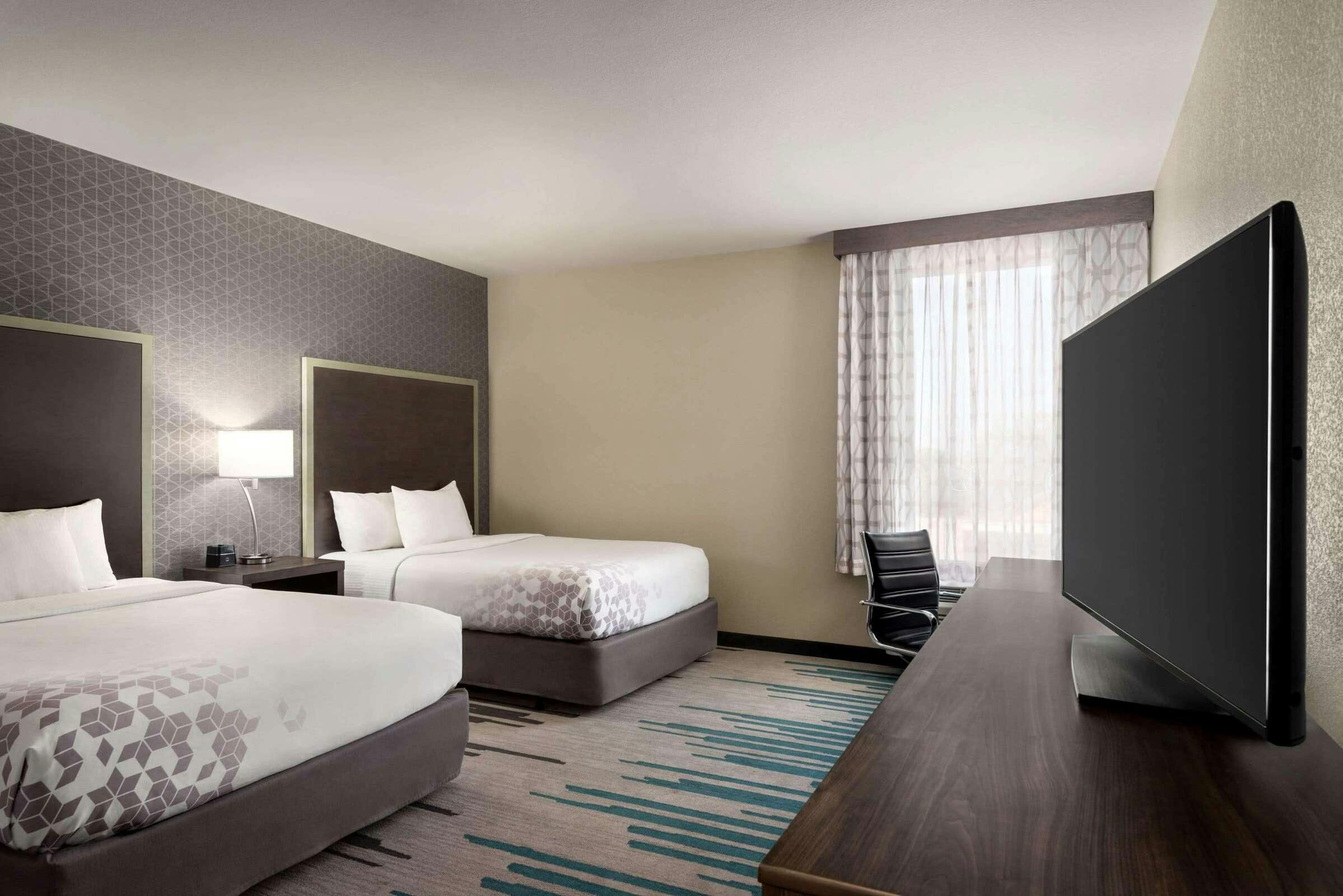 Hotel La Quinta Inn & Suites by Wyndham Clovis CA photo 4