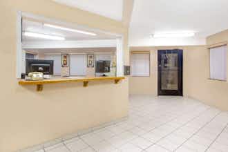 Hotel Super 8 by Wyndham Lake Havasu City photo 1