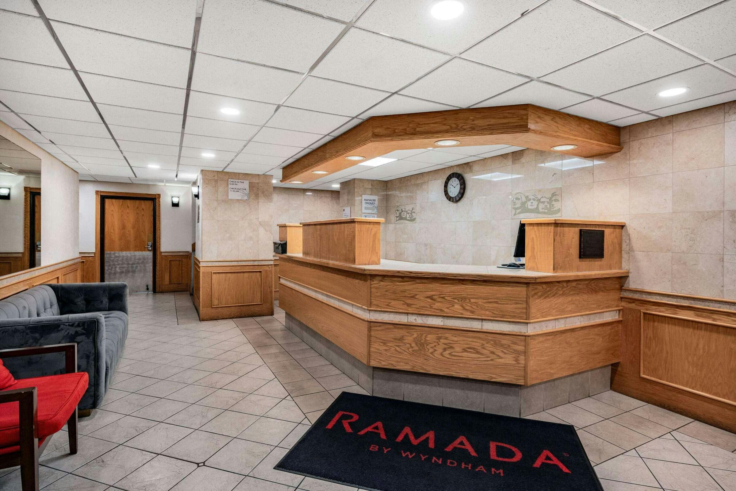Hotel Ramada by Wyndham Keystone Near Mt Rushmore photo 4