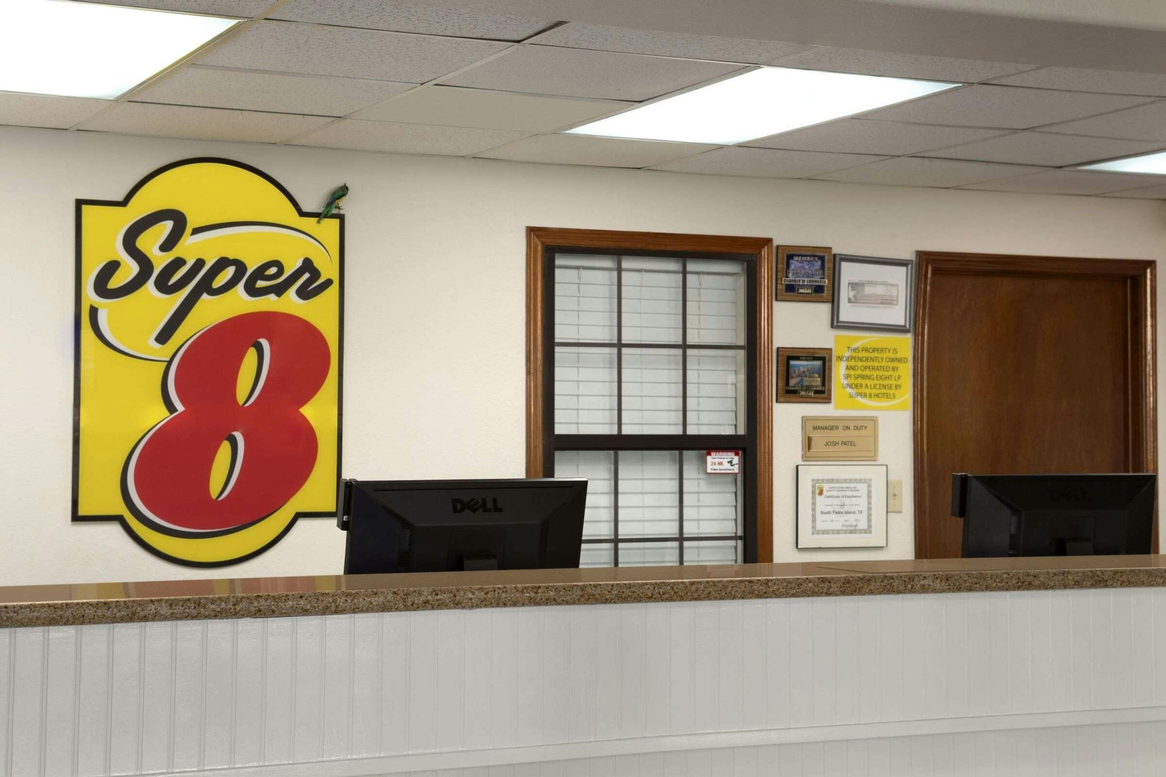 Hotel Super 8 South Padre Island TX photo 1