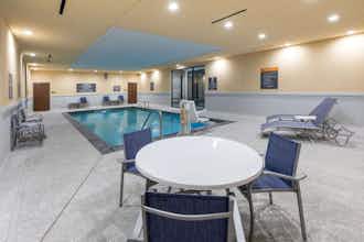 Hotel LQ Dallas - Frisco Stadium photo 5