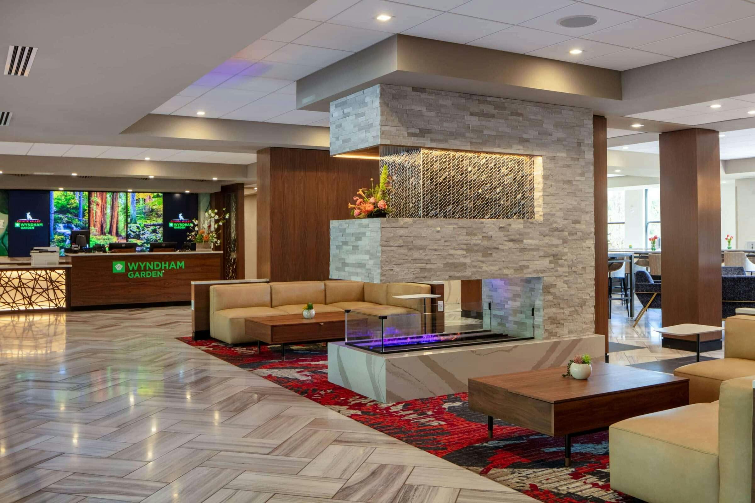 Hotel Wyndham Garden Redwood Valley photo 3