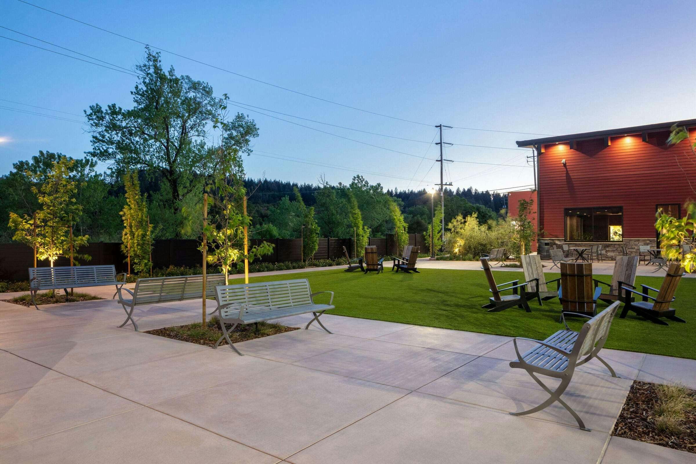 Hotel Wyndham Garden Redwood Valley photo 5