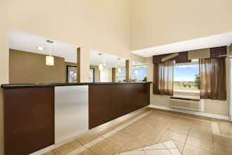Hotel Super 8 Fort Worth West photo 3