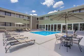 Hotel Wyndham Garden Fort Wayne photo 3