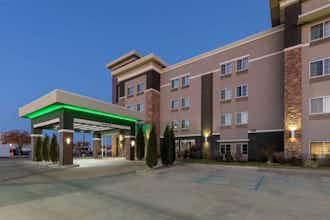 Hotel La Quinta Inn Ste MSU Area photo 3
