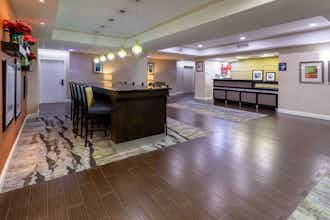 Hotel Baymont Inn Suites Saraland photo 4