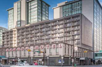 Hotel Ramada Plaza Calgary Downtown photo 1